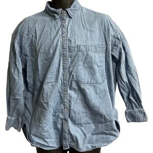 HM Women Button Up Shirt Size M Blue Pearl Snaps  Long Sleeve Collared Cotton